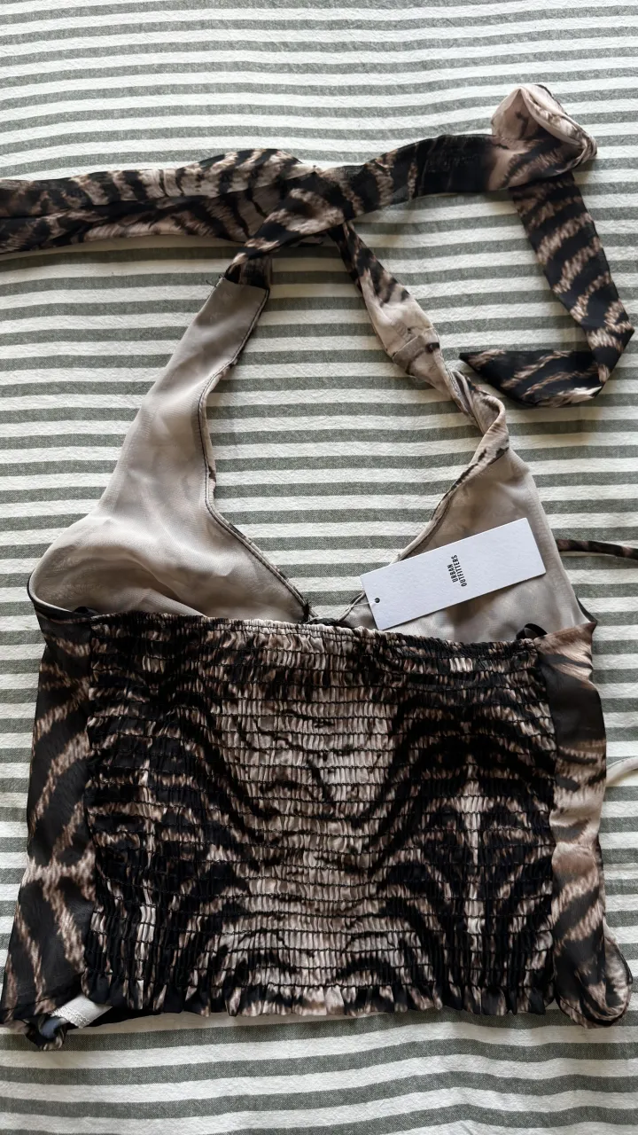 Top Urban Outfitters - imagen 4
