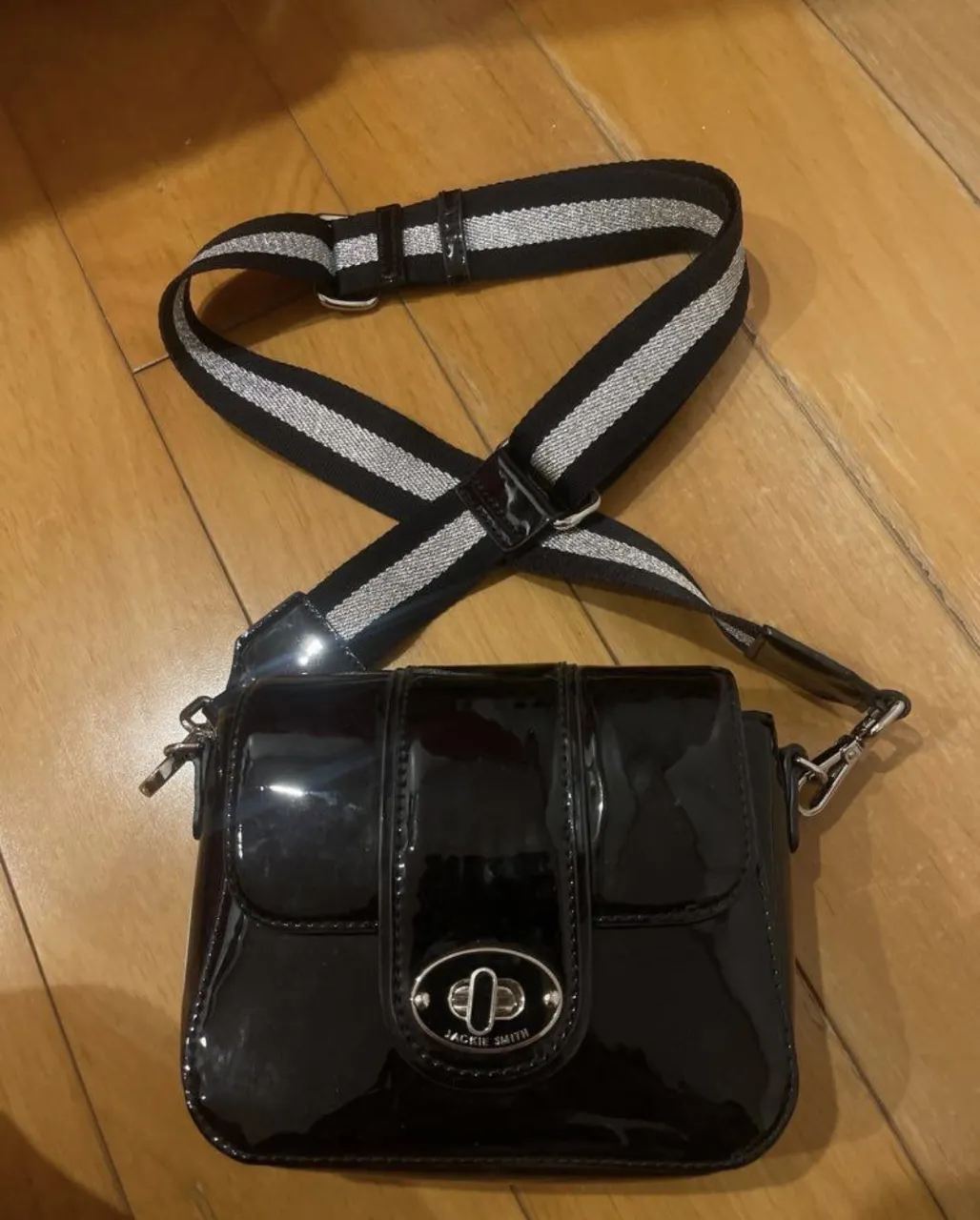 Cartera Jackie Smith