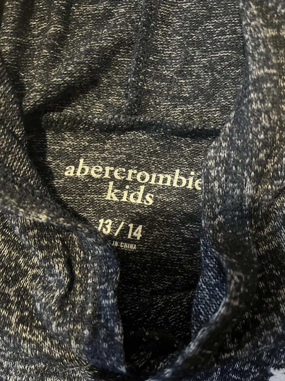 Buzo Abercrombie & Fitch - imagen 2