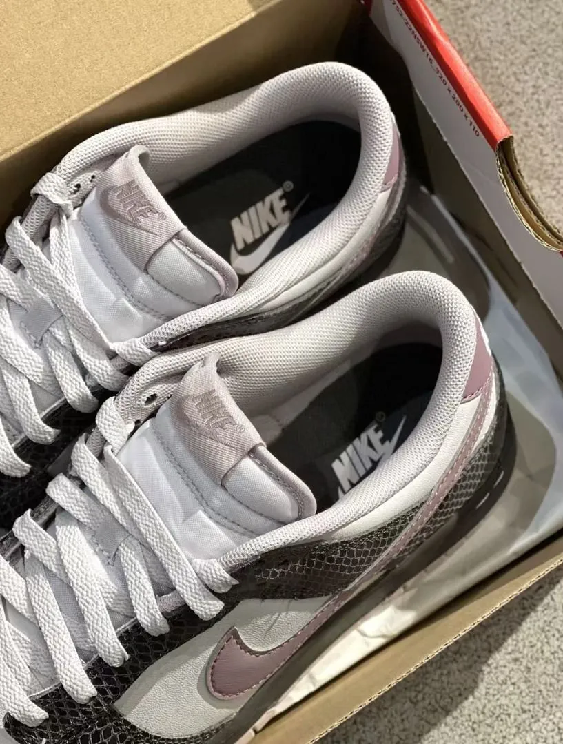 Zapatillas Nike - Vista 2