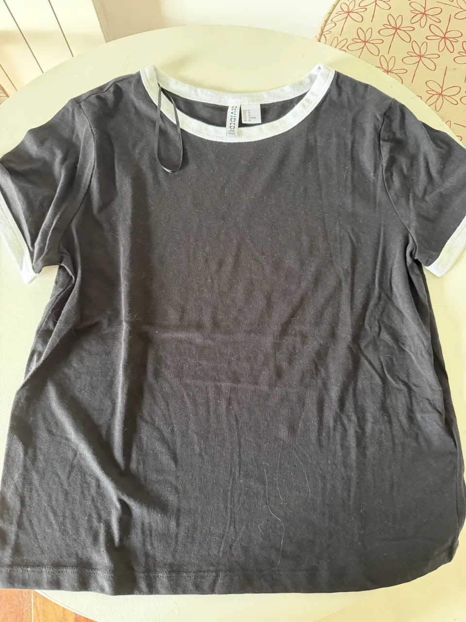 Remera H&M - Vista 2