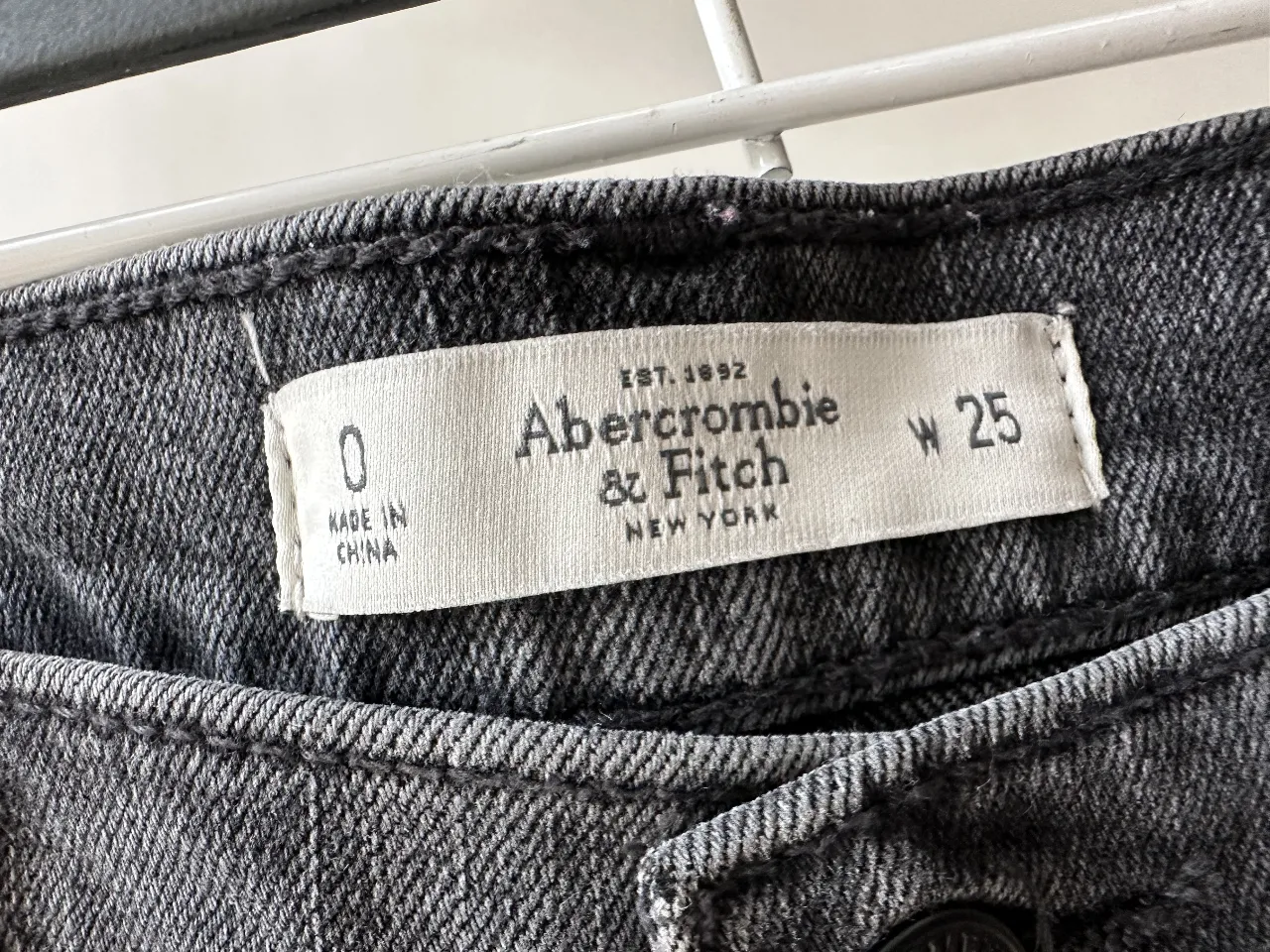 Short Abercrombie & Fitch - imagen 2
