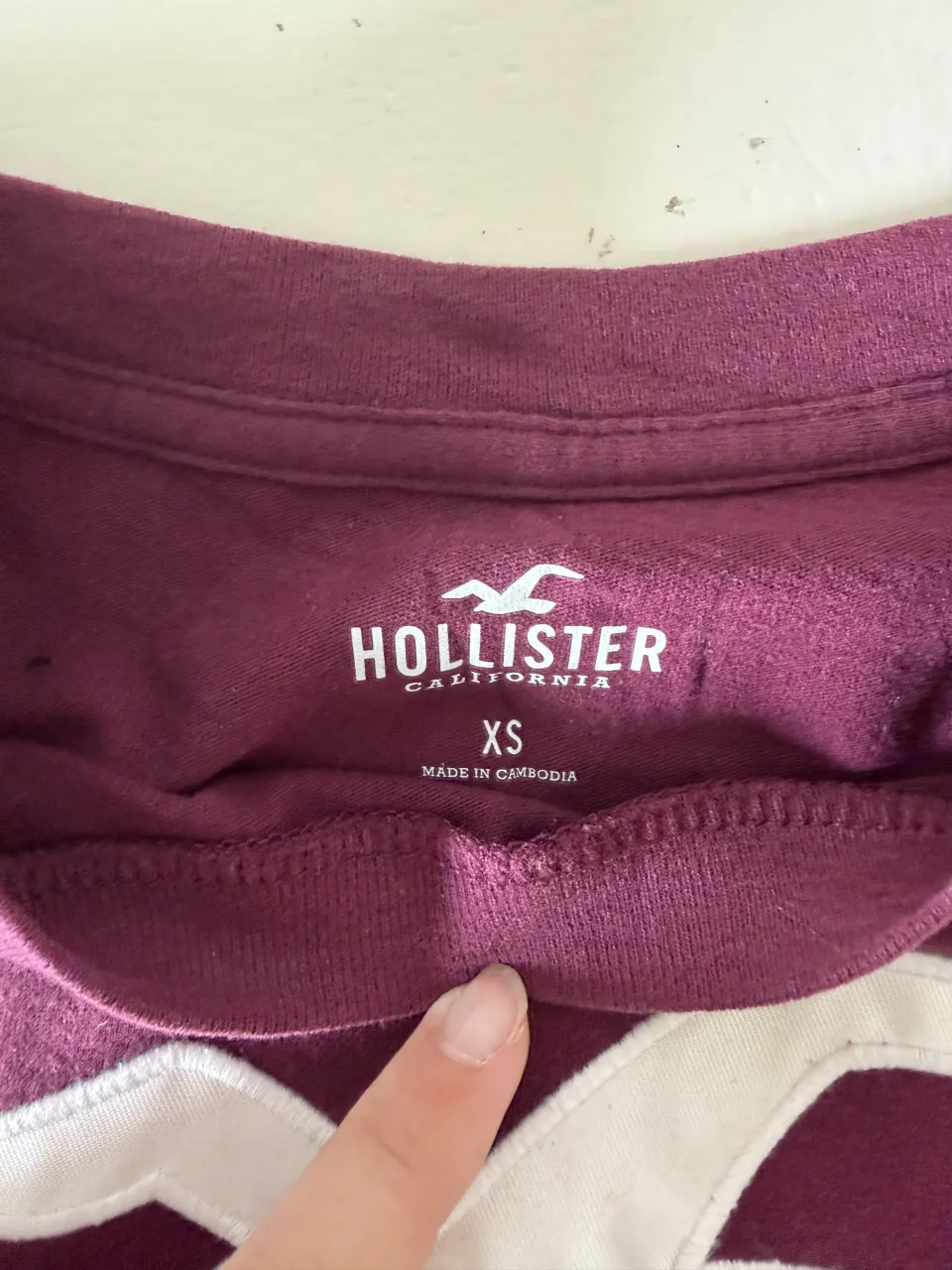 Remera Hollister - Vista 2