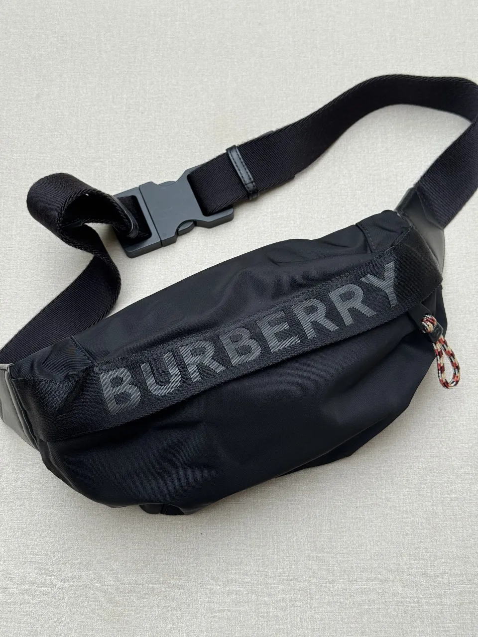 Riñonera Burberry - imagen 1