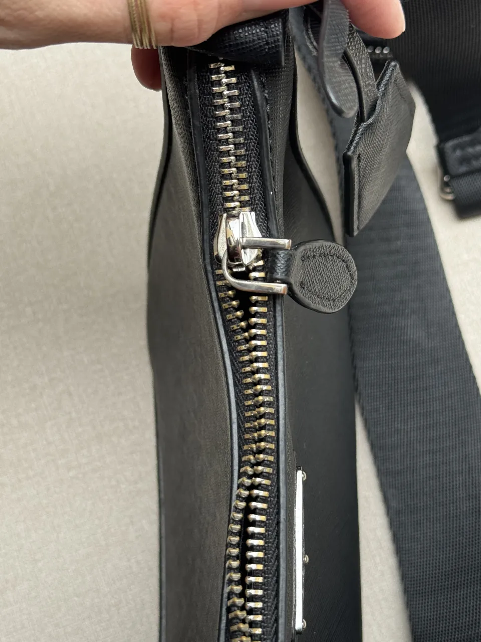 Bolso Prada miniatura 5