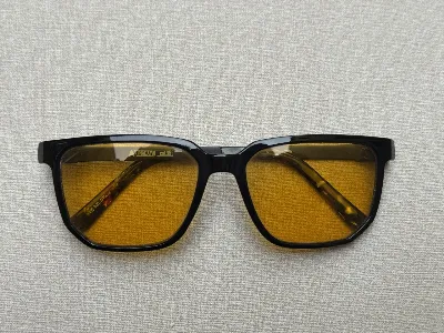 Absurda optica