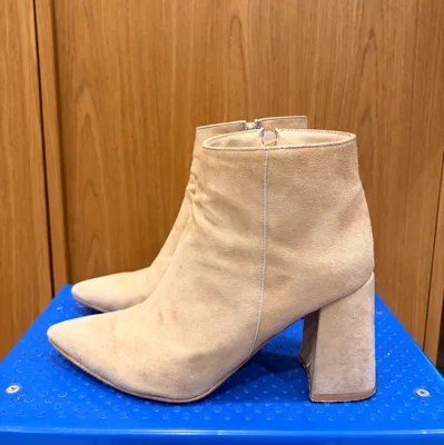 Zara · Talle US 6