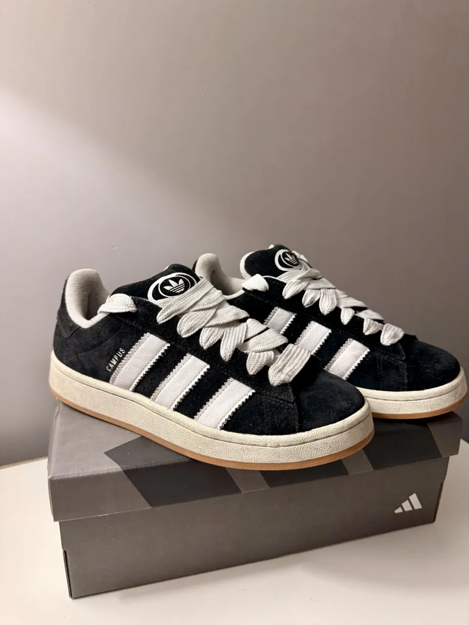 Zapatillas adidas - imagen 1