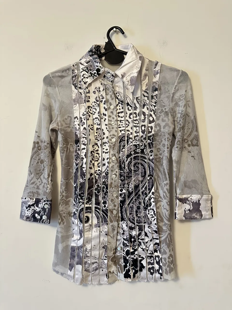 Camisa A ≠ - imagen 1