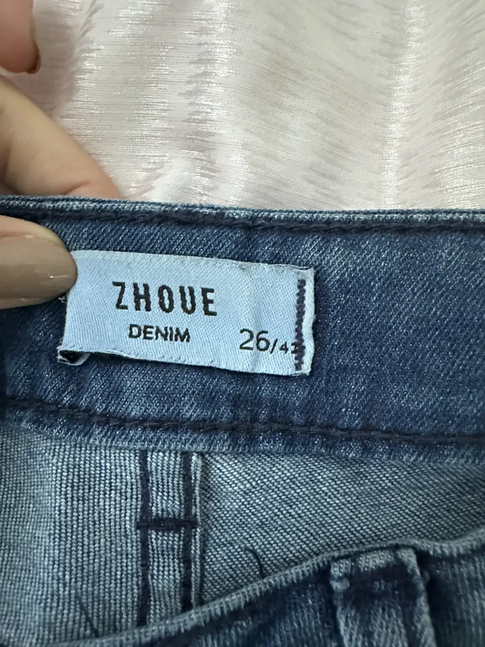 Jean Zhoue - imagen 4