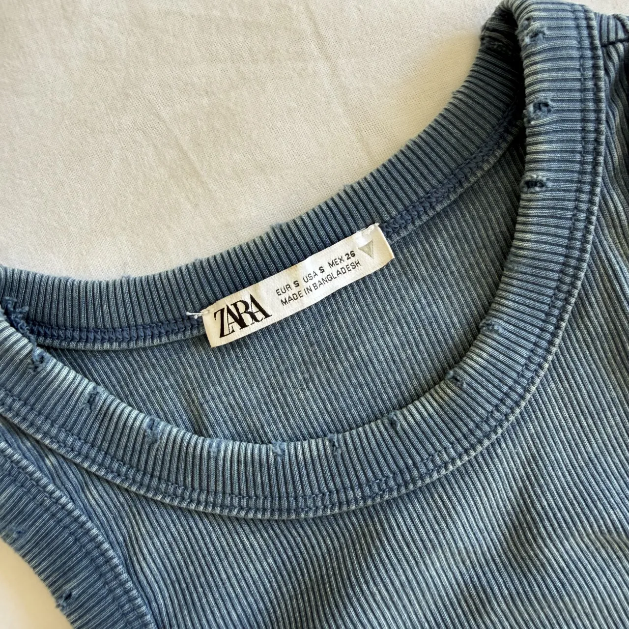 Musculosa Zara miniatura 2