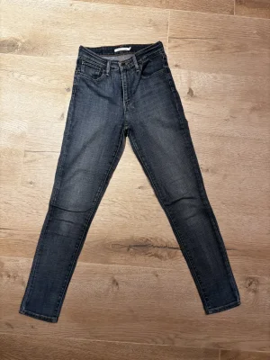 Levi's