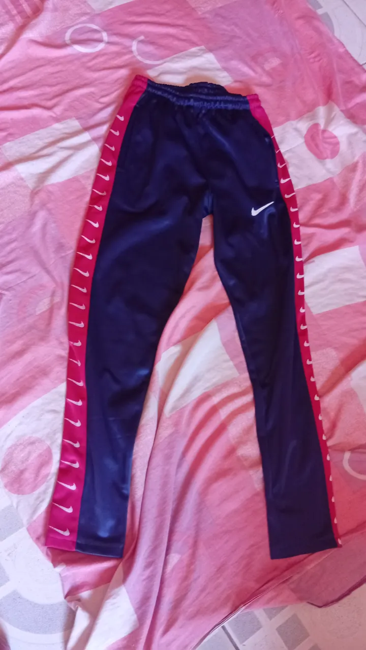 Ropa deportiva Nike - imagen 1
