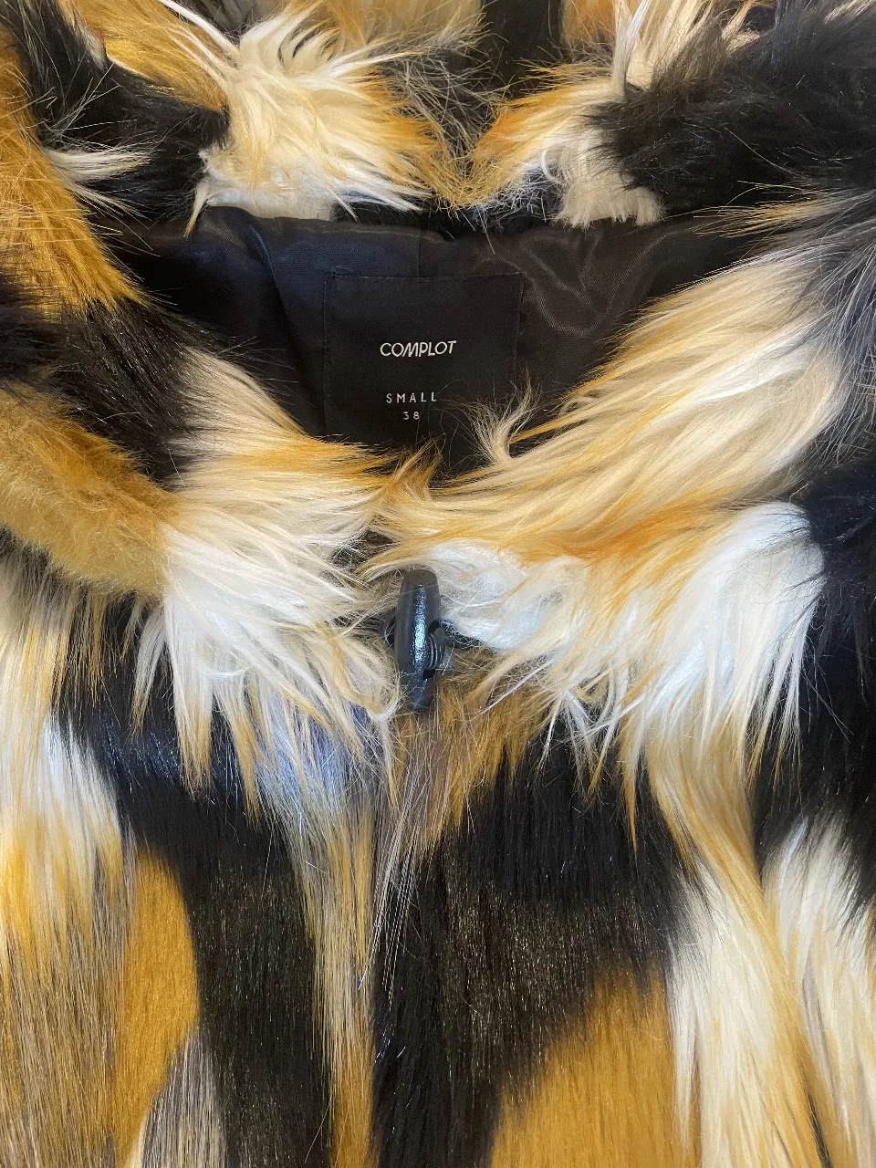 Campera Complot - imagen 2