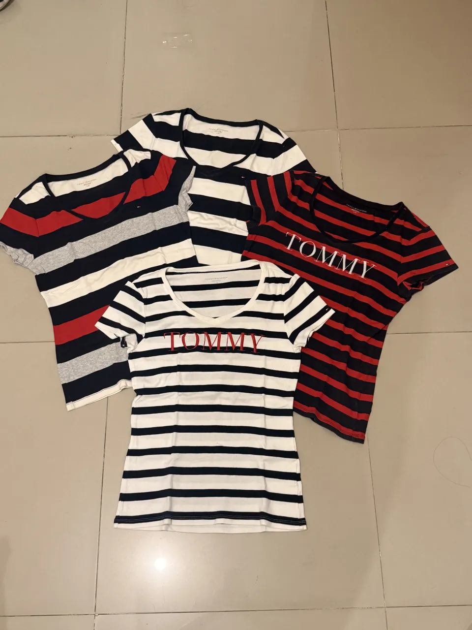 Remera Tommy Hilfiger - imagen 1