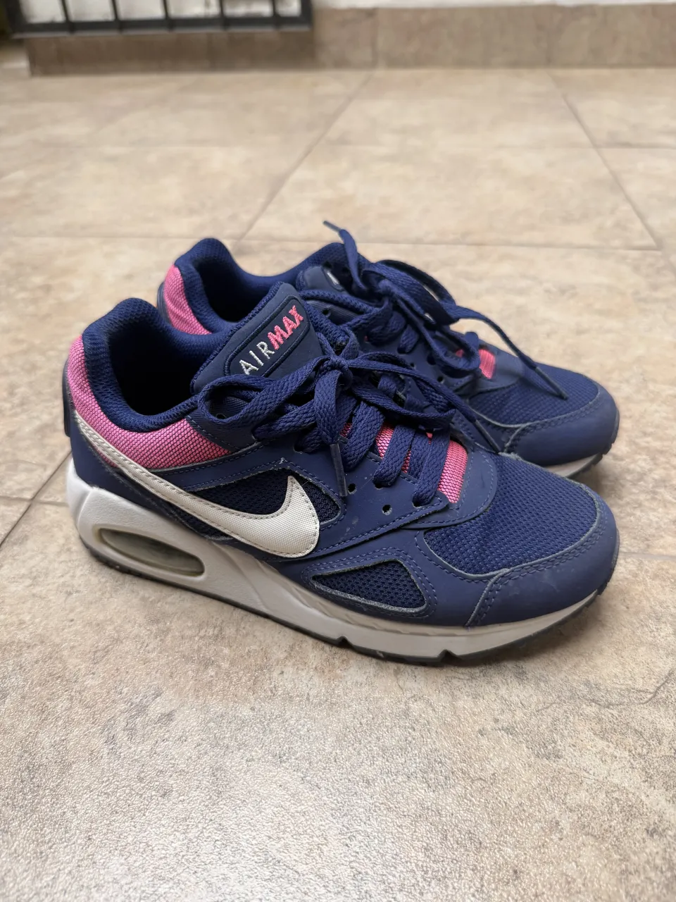 Zapatillas Nike - Vista 2