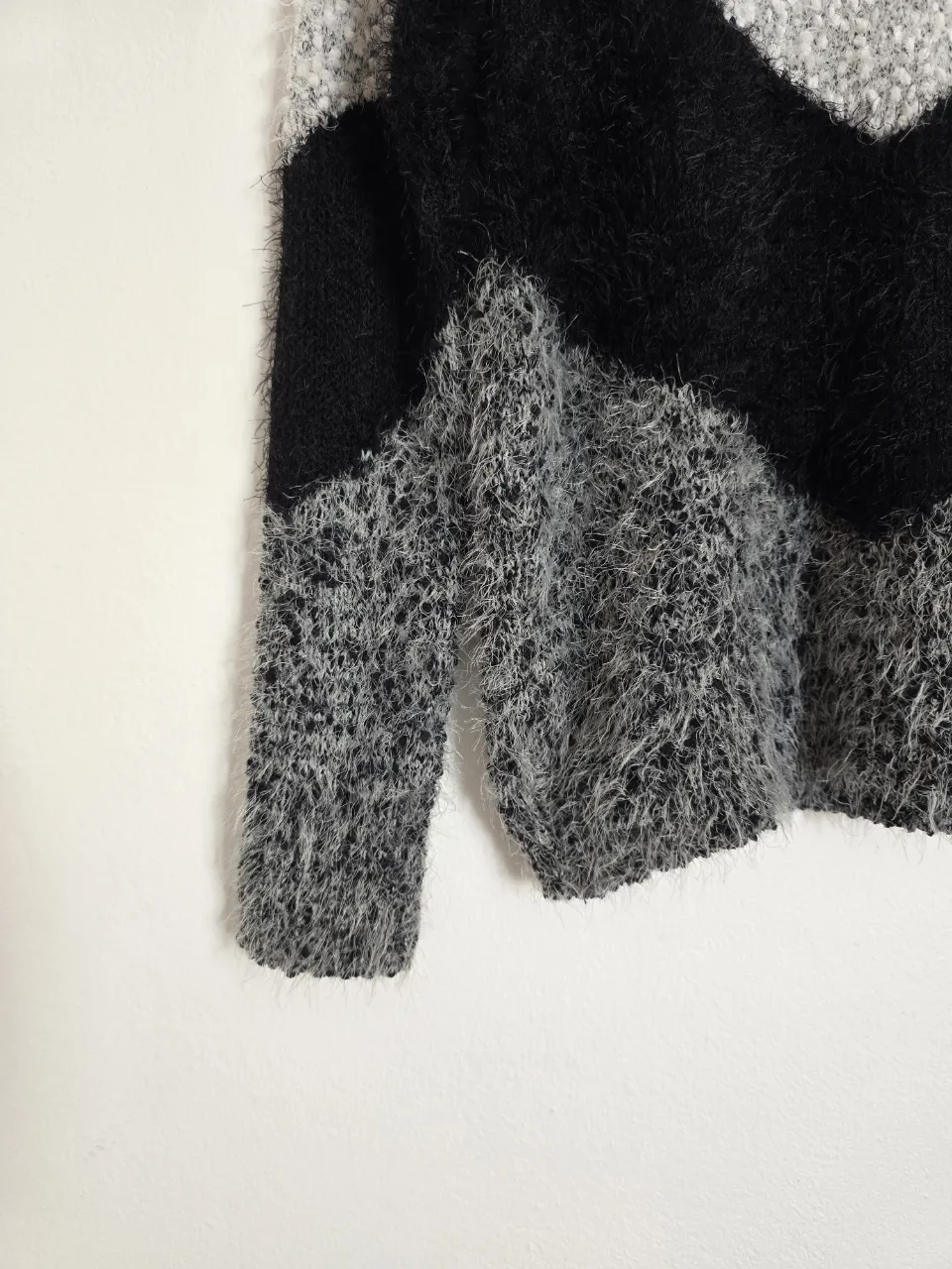 Sweater Generica - Vista 3