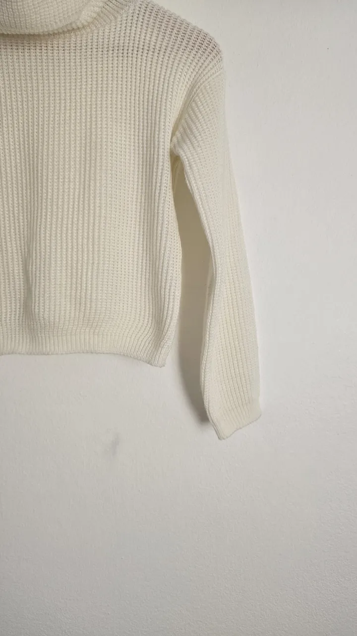 Polera A ≠ - Vista 2