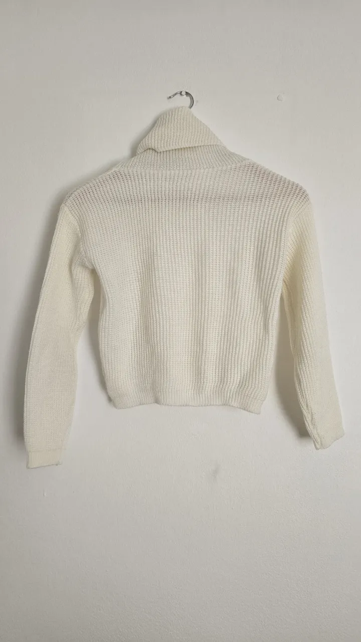 Polera A ≠ miniatura 4