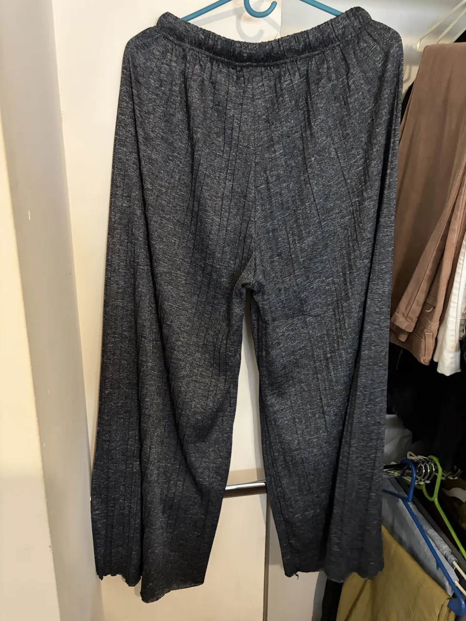 Pantalón A ≠ - imagen 2