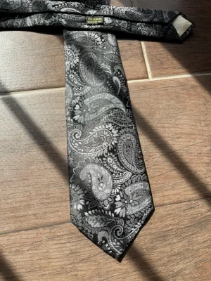 Corbata Aa