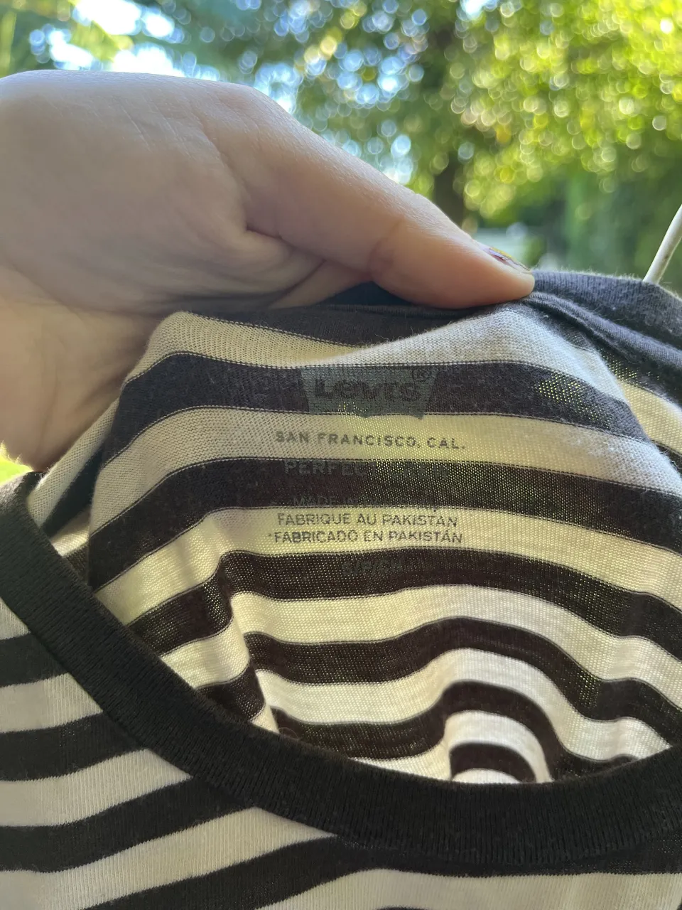 Remera Levi's - Vista 2