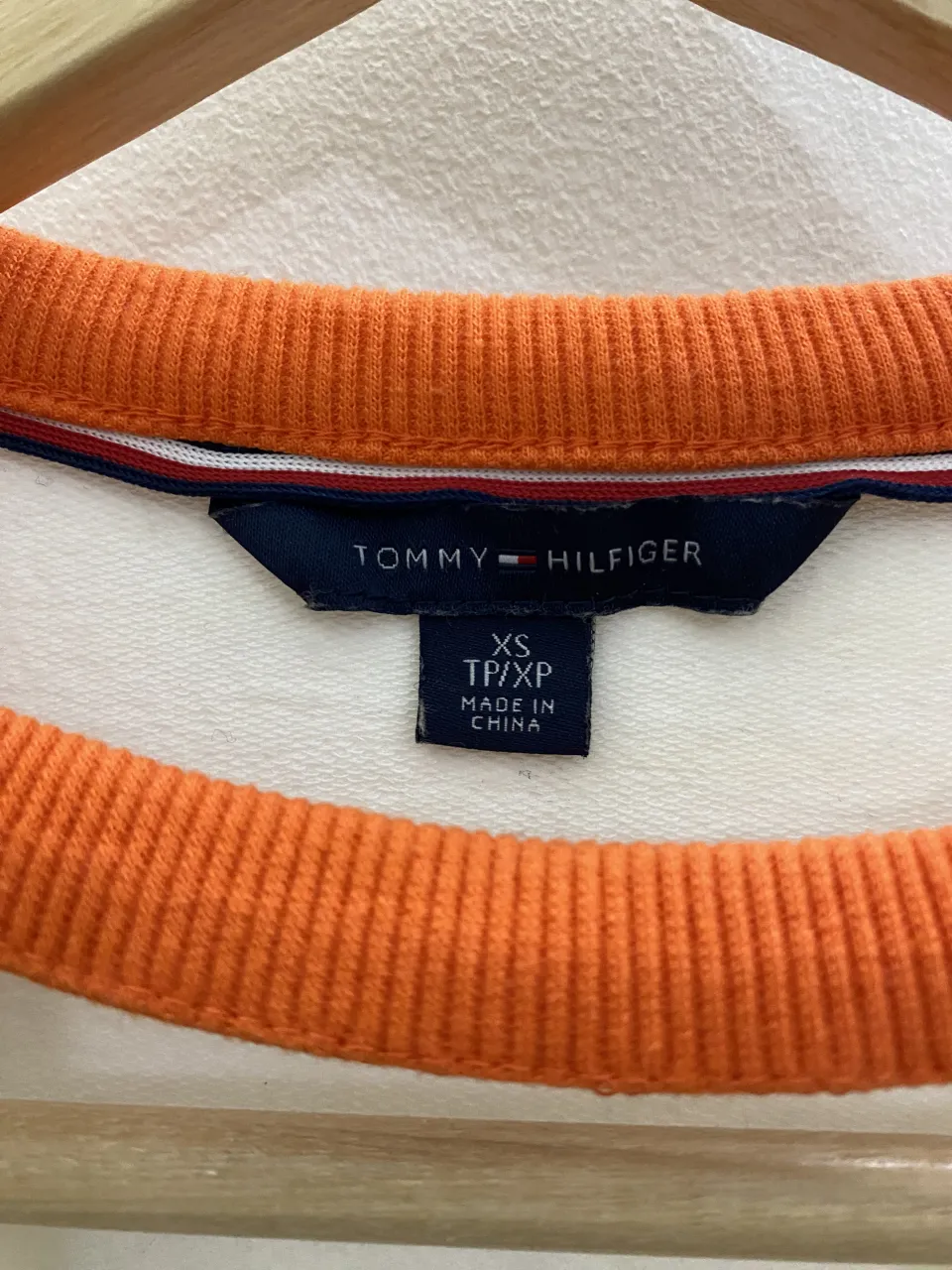 Buzo Tommy Hilfiger - imagen 4