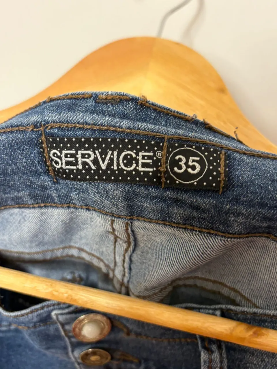 Jean Service - imagen 3