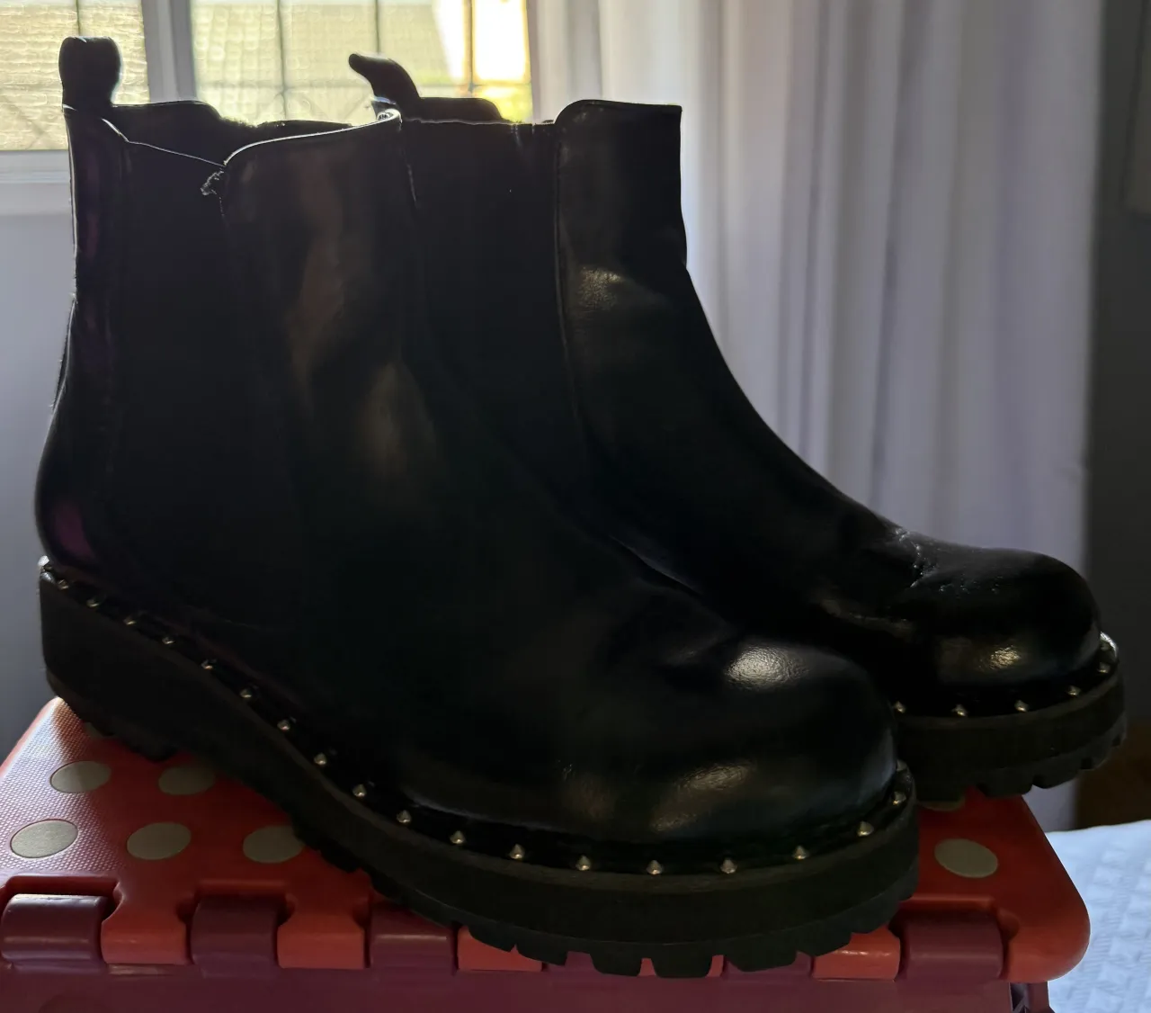 Borcegos Ricky Sarkany - imagen 2