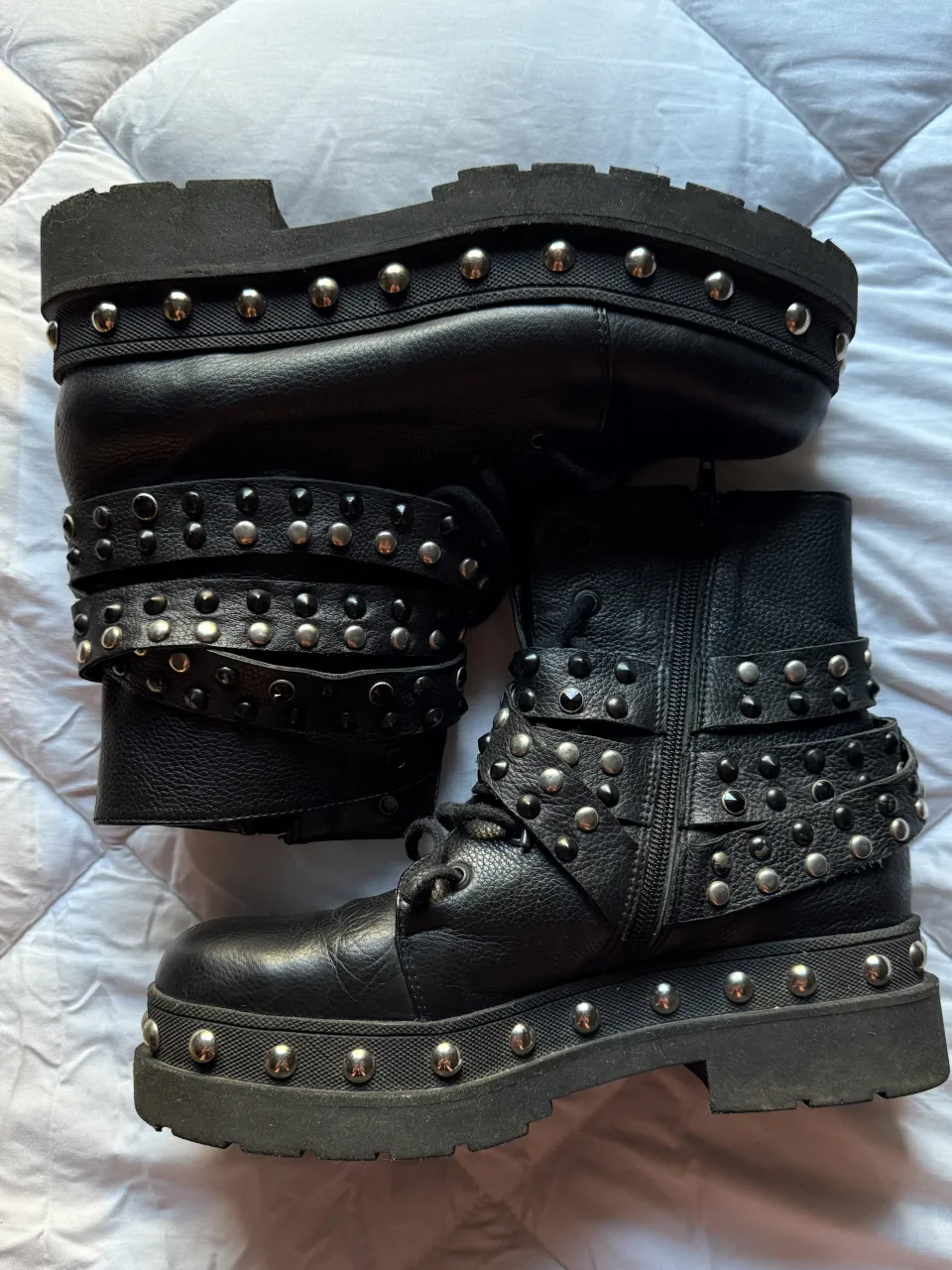 Borcegos Sofia Sarkany - imagen 1
