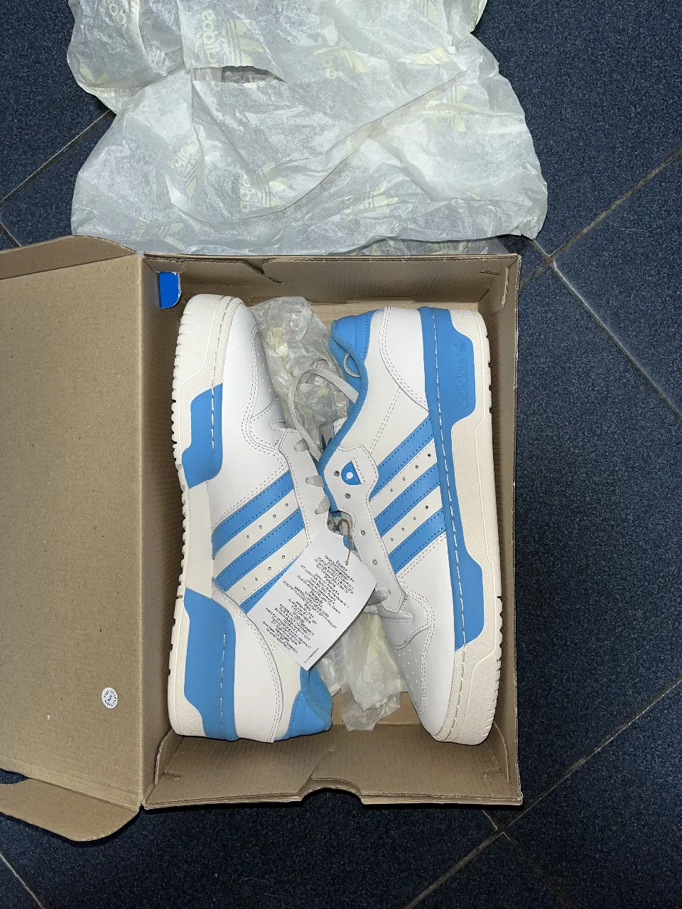 Zapatillas adidas - imagen 2
