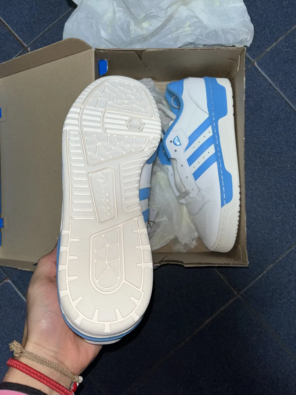 Zapatillas adidas - imagen 4