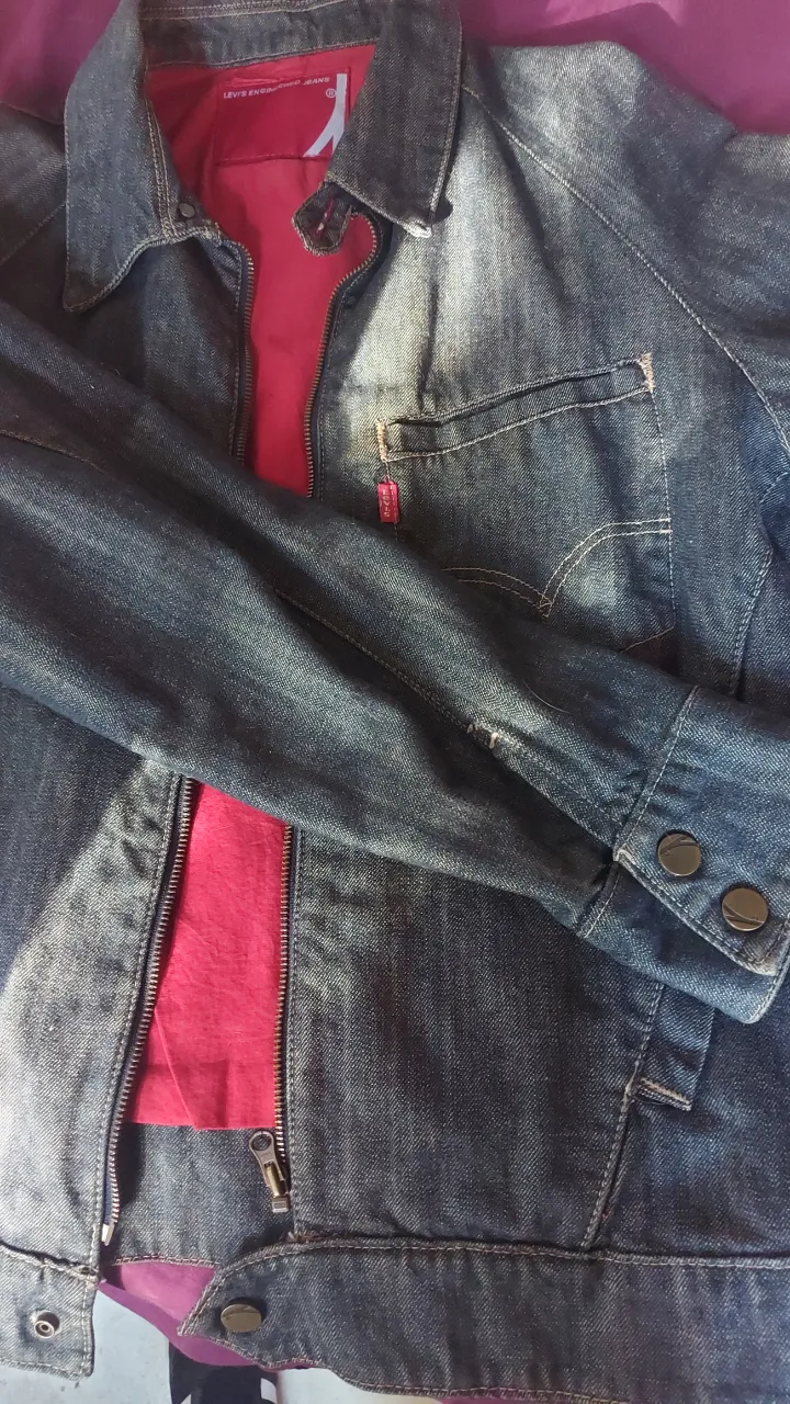 Campera Levi's - Vista 2