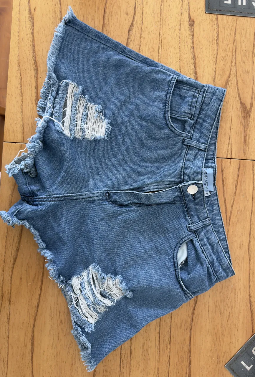 Short AMPIVERA - imagen 1