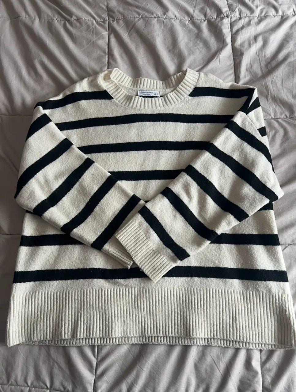 Sweater Stradivarius - imagen 1