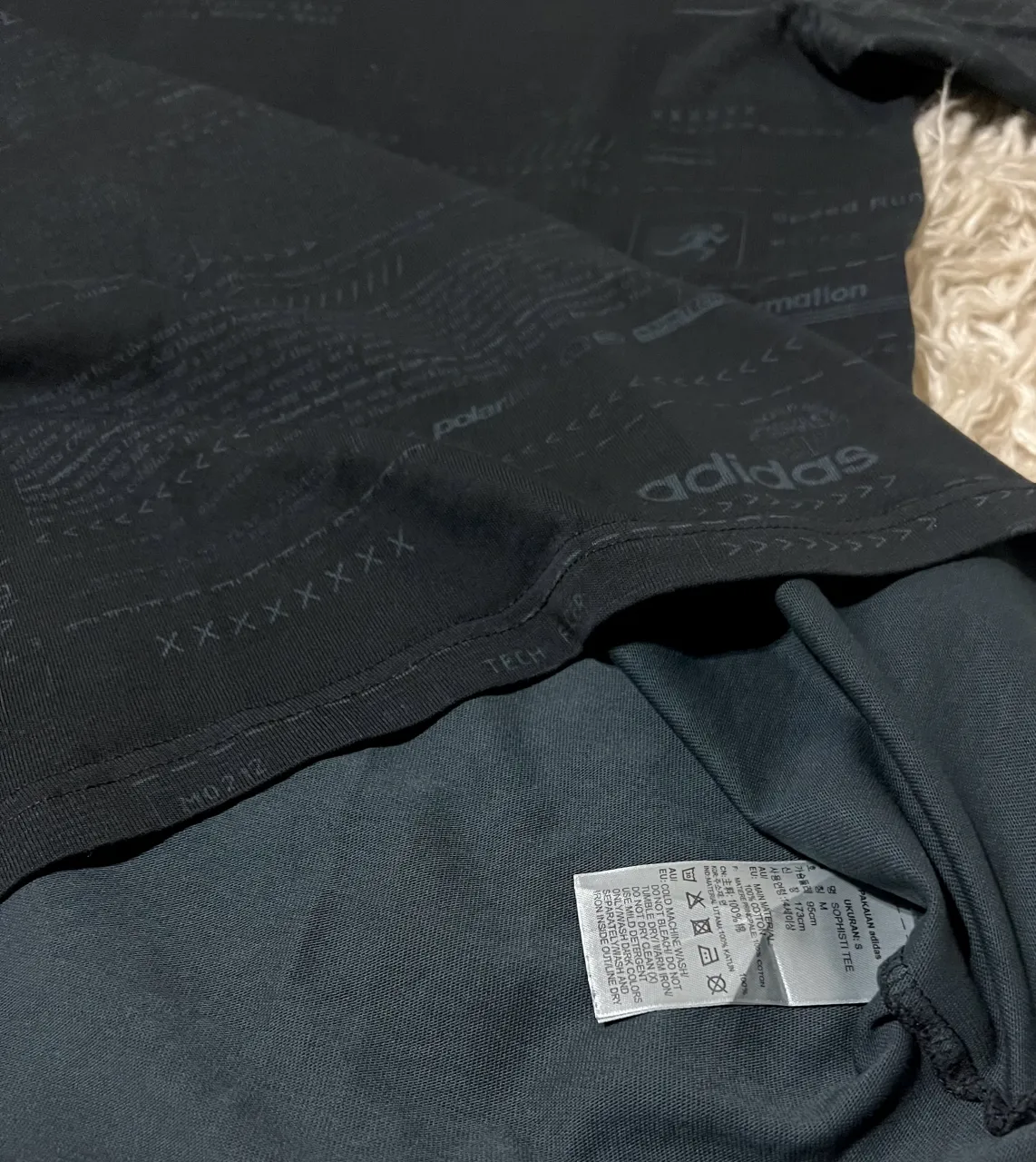 Remera adidas miniatura 4