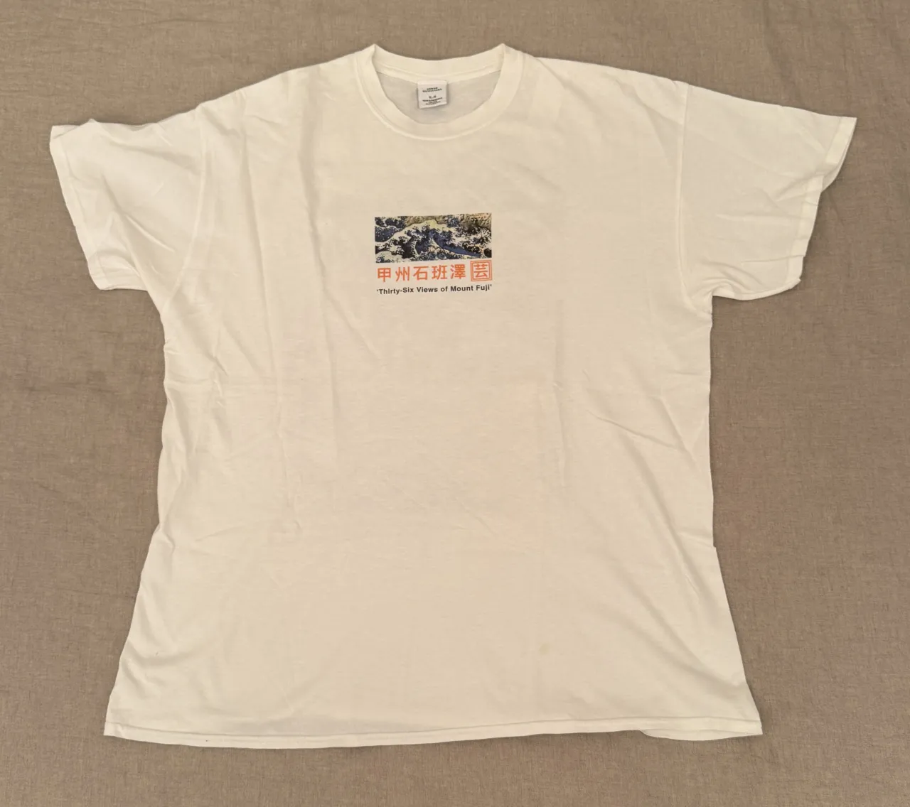 Remera Urban Outfiters