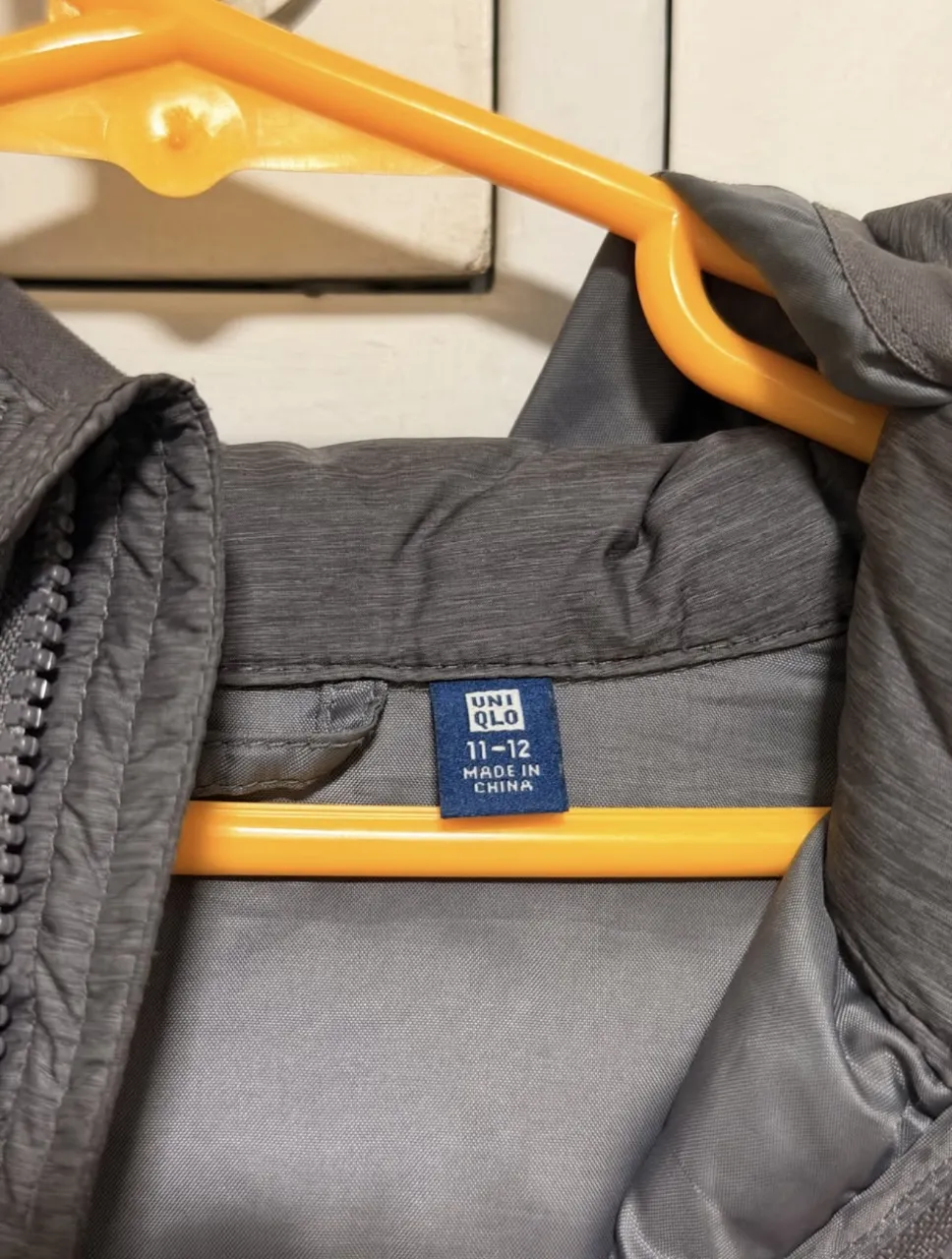 Campera de plumas Uniqlo - Vista 3