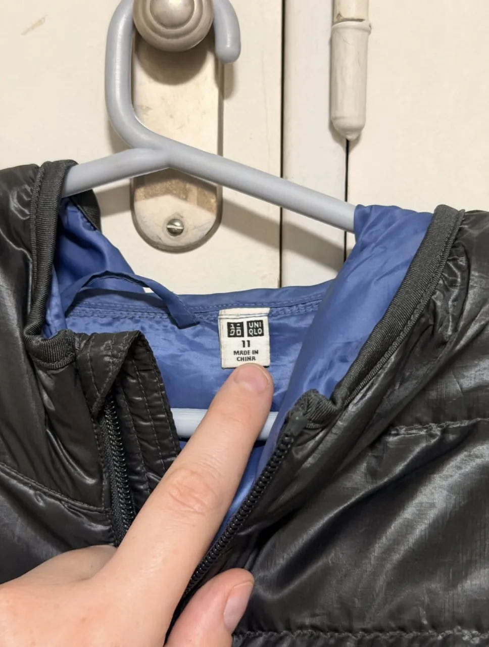 Campera de plumas Uniqlo - Vista 3