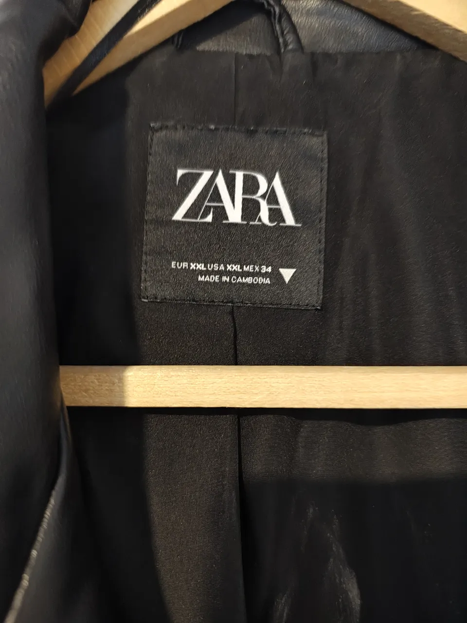 Campera Zara - Vista 3