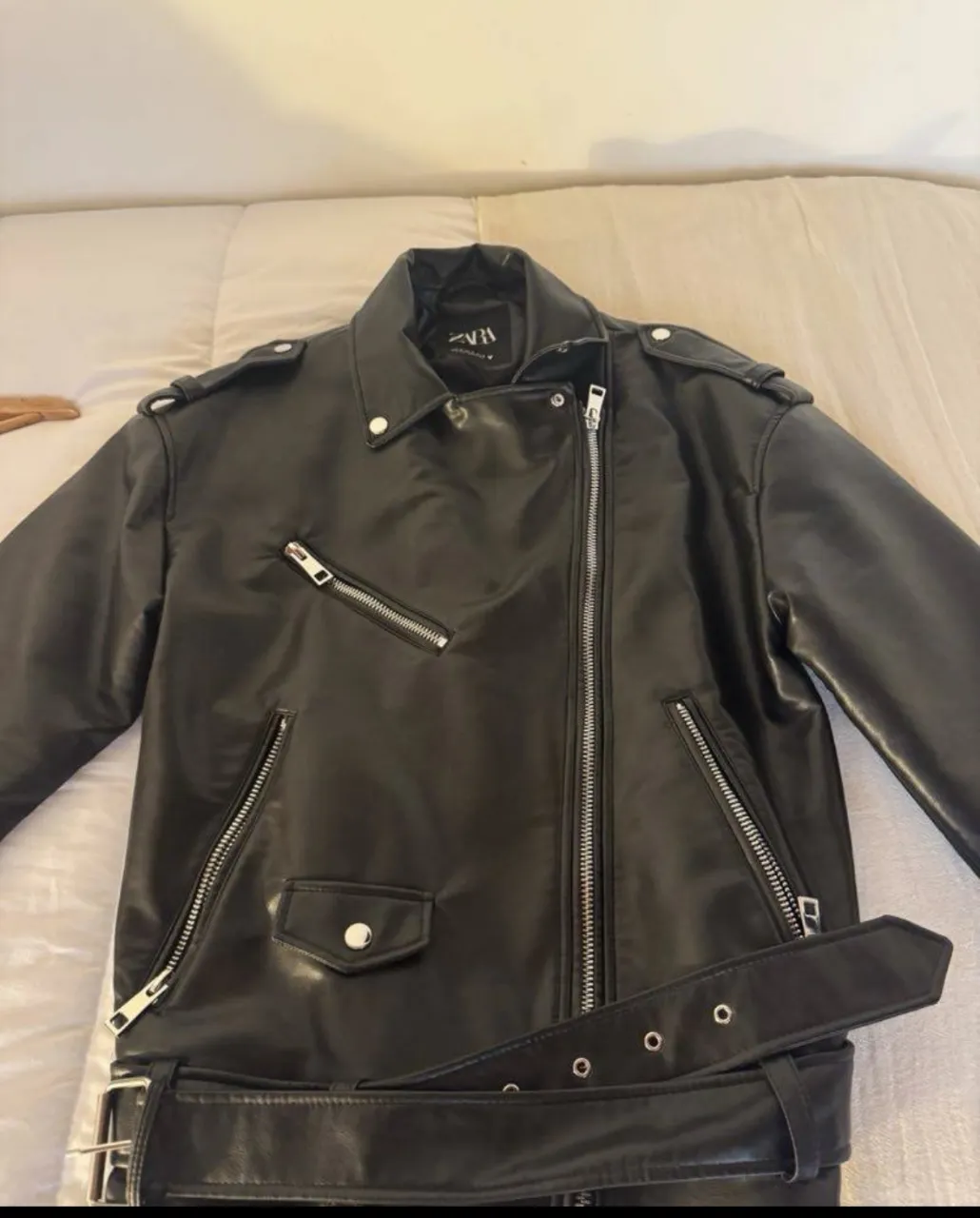 Campera Zara - Vista 3