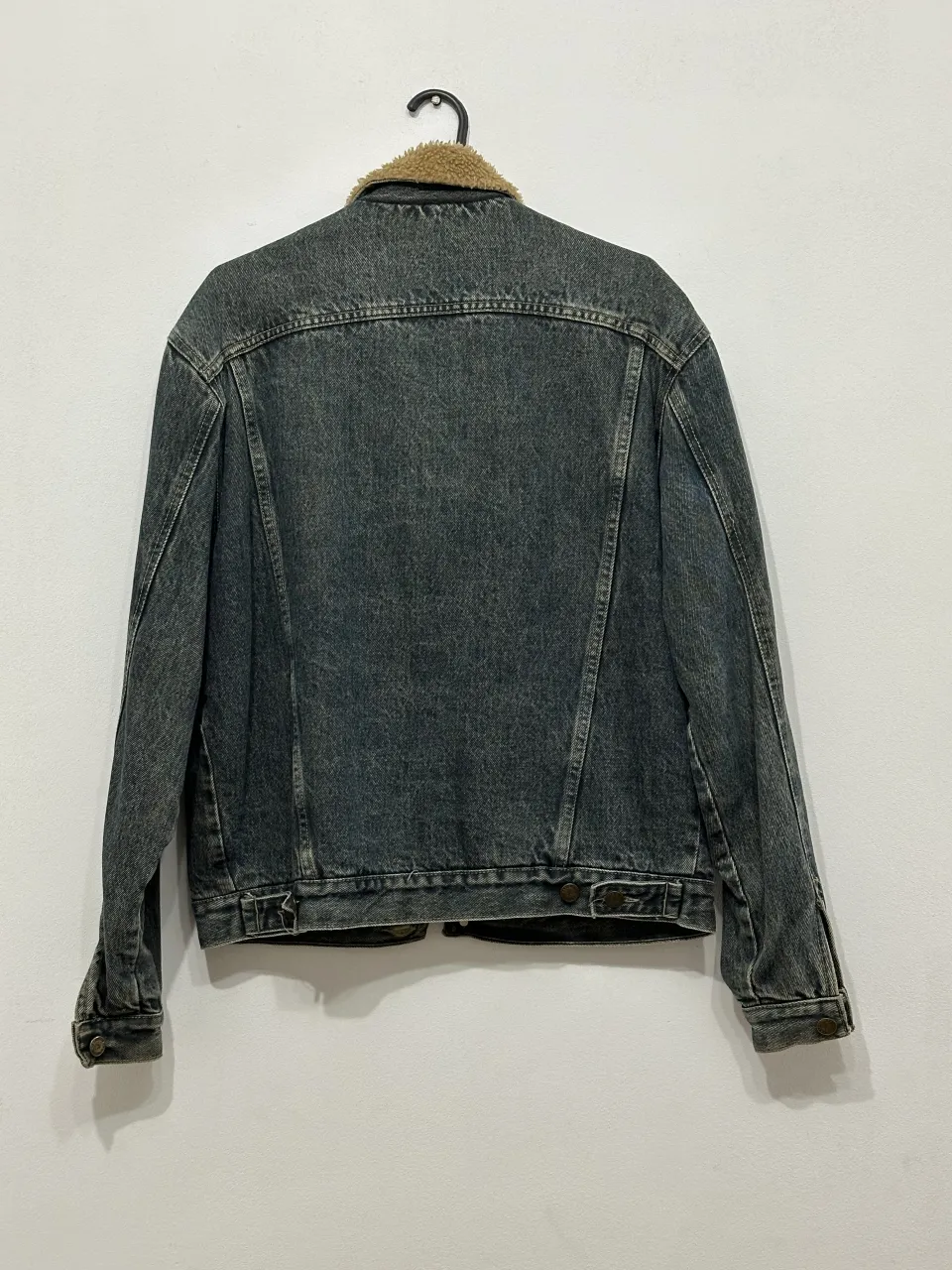 Campera A ≠ - imagen 4