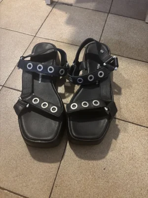 Hush Puppies