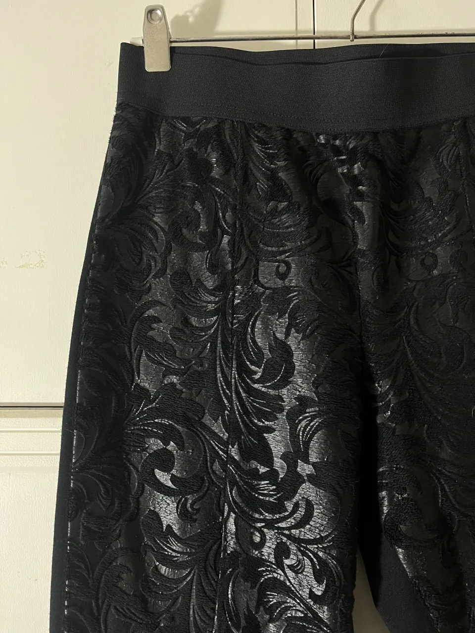 Pantalón No se ve la marca - Vista 2