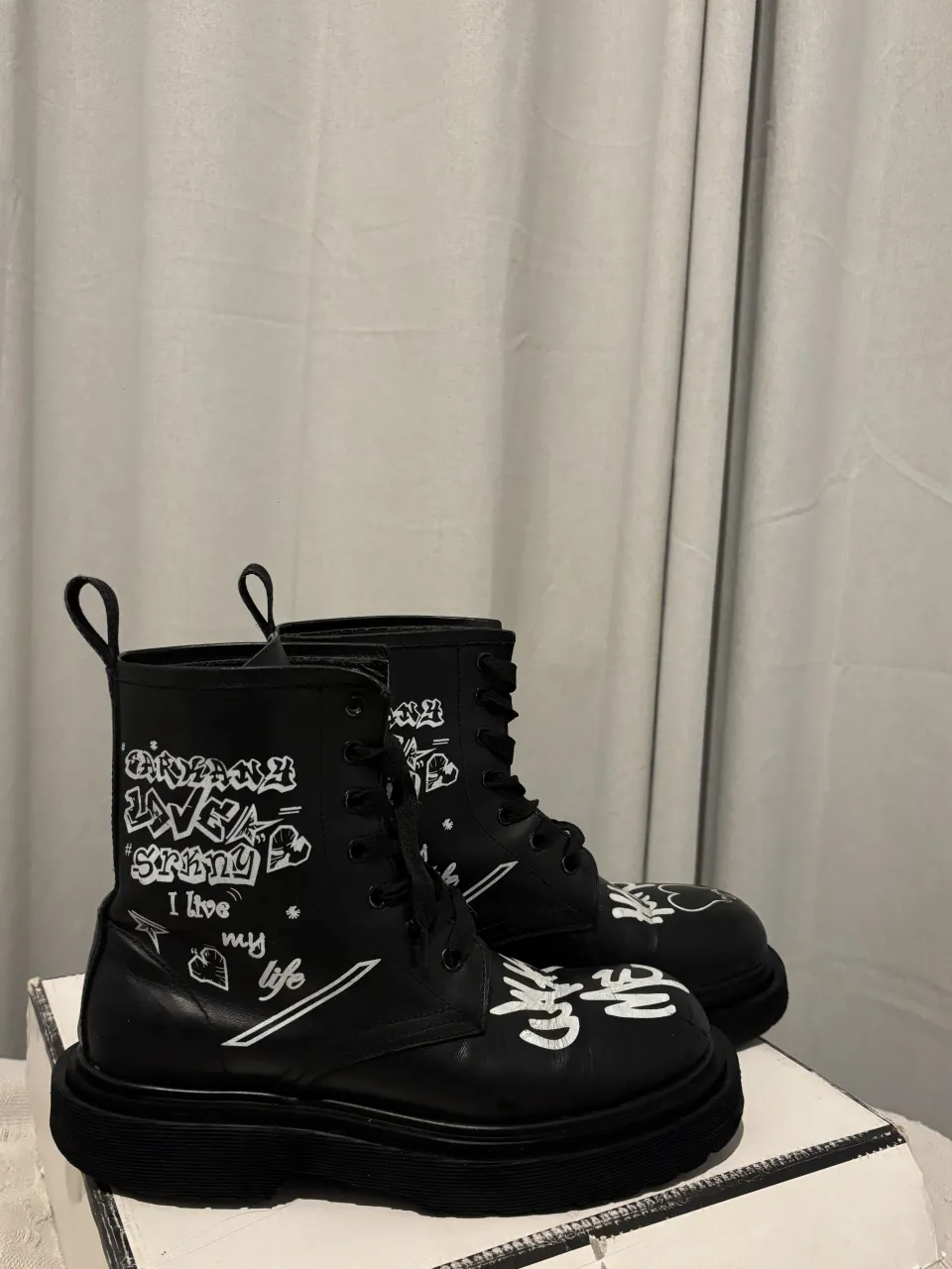 Borcegos Ricky Sarkany - imagen 1