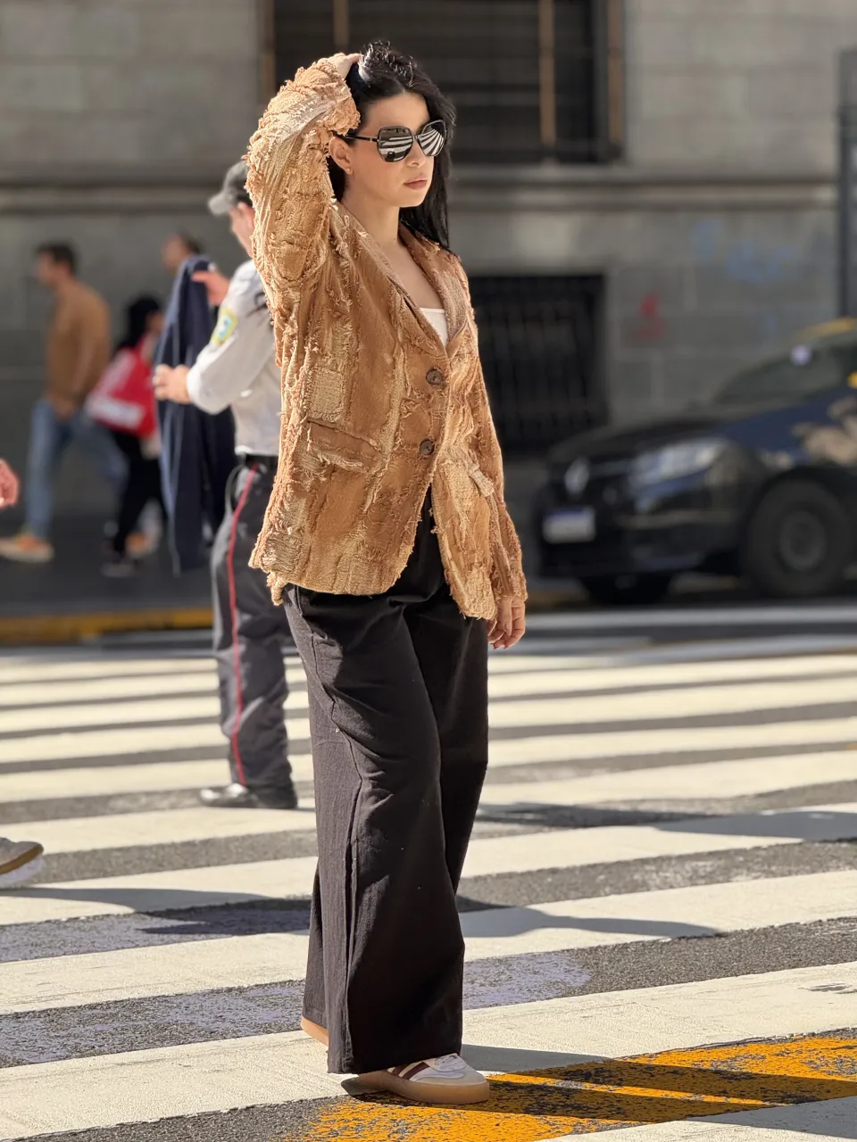 Blazer A ≠ - imagen 3