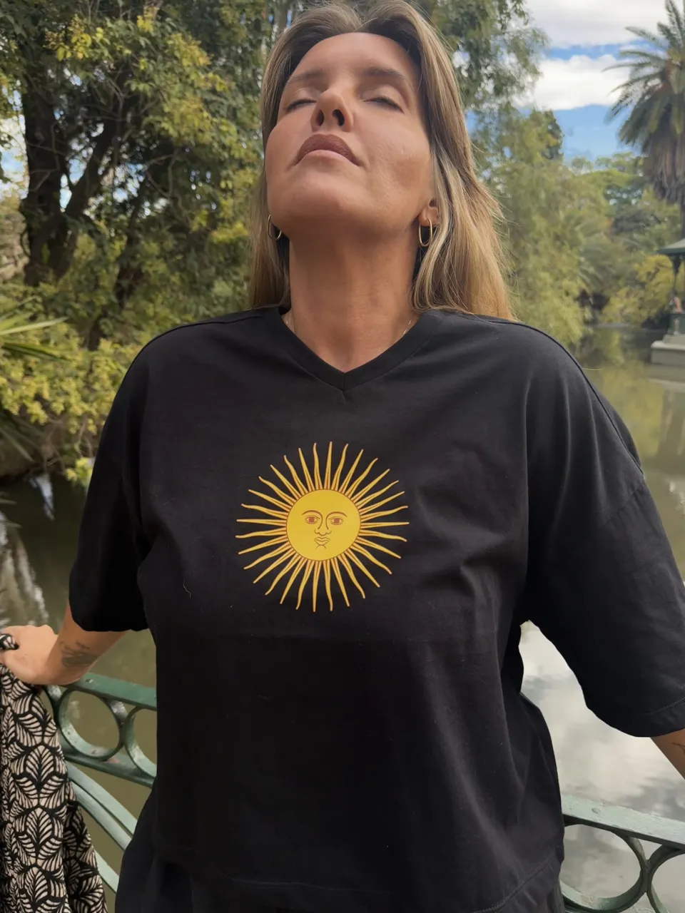 Remera A ≠ - imagen 2
