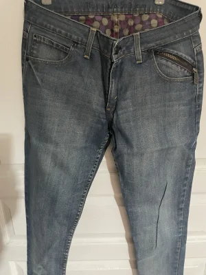 Levi's