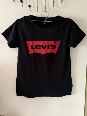 Levi's