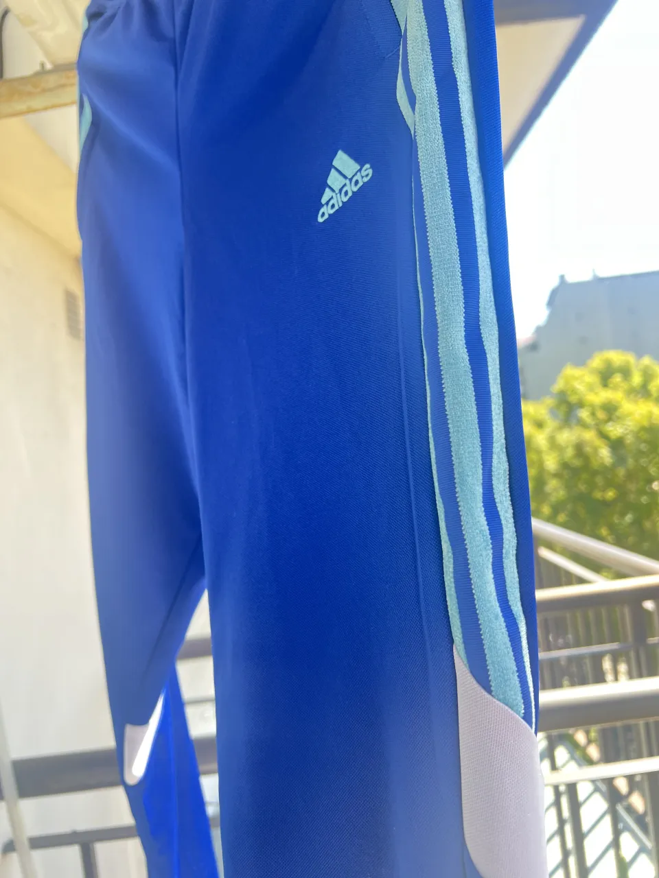 Pantalón adidas - imagen 3